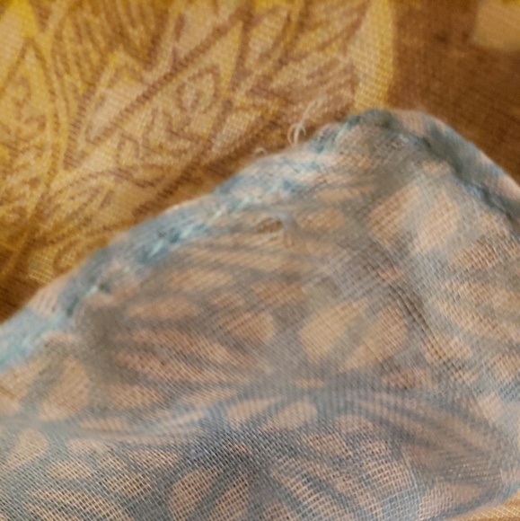 Scarf - Picture 4 of 4